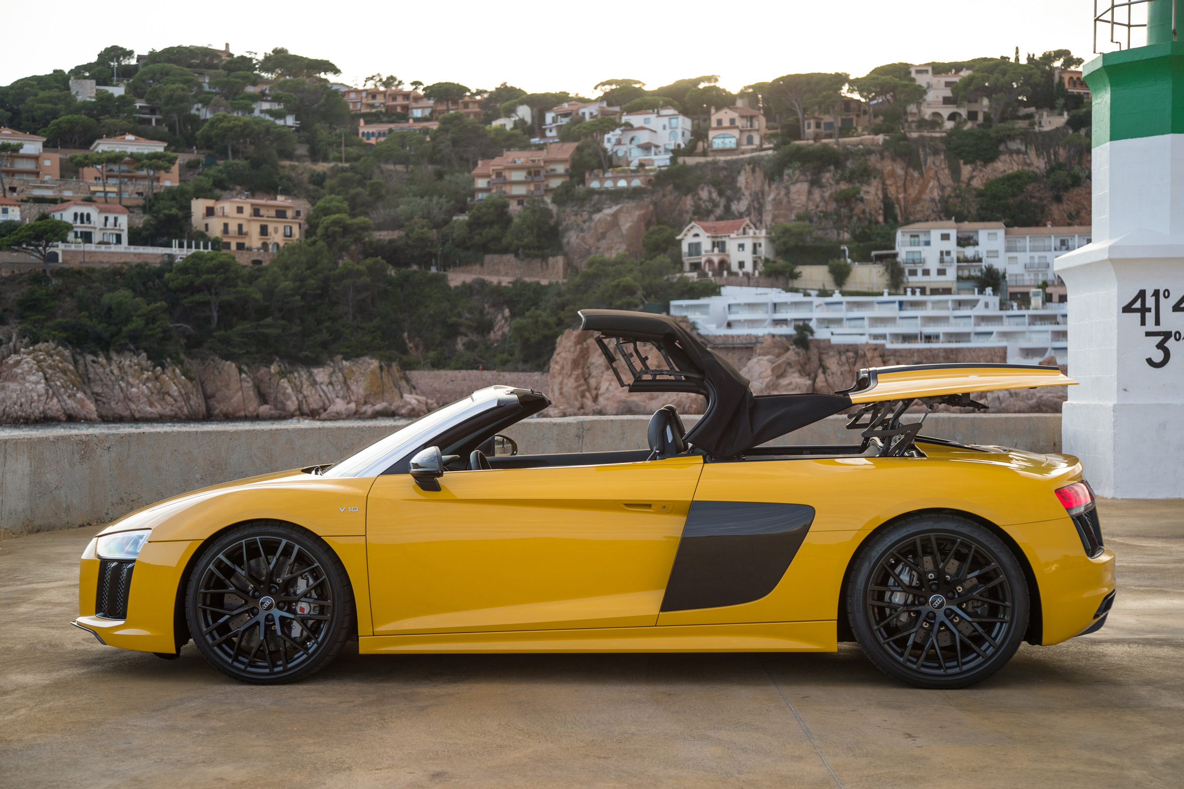 Audi R8 Spyder 2016 - roof opening