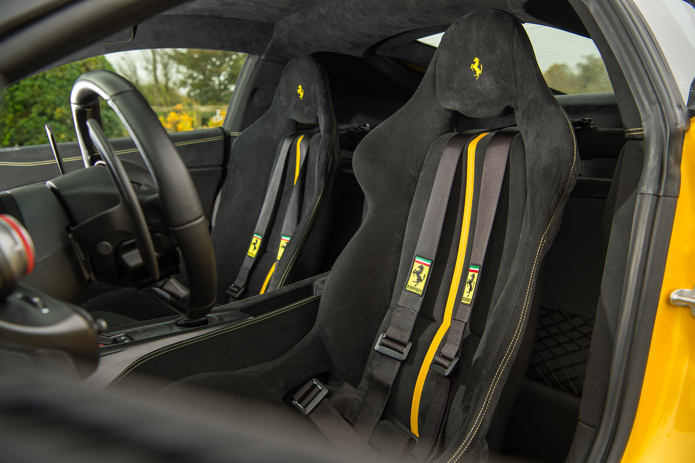 Ferrari F12tdf - seats