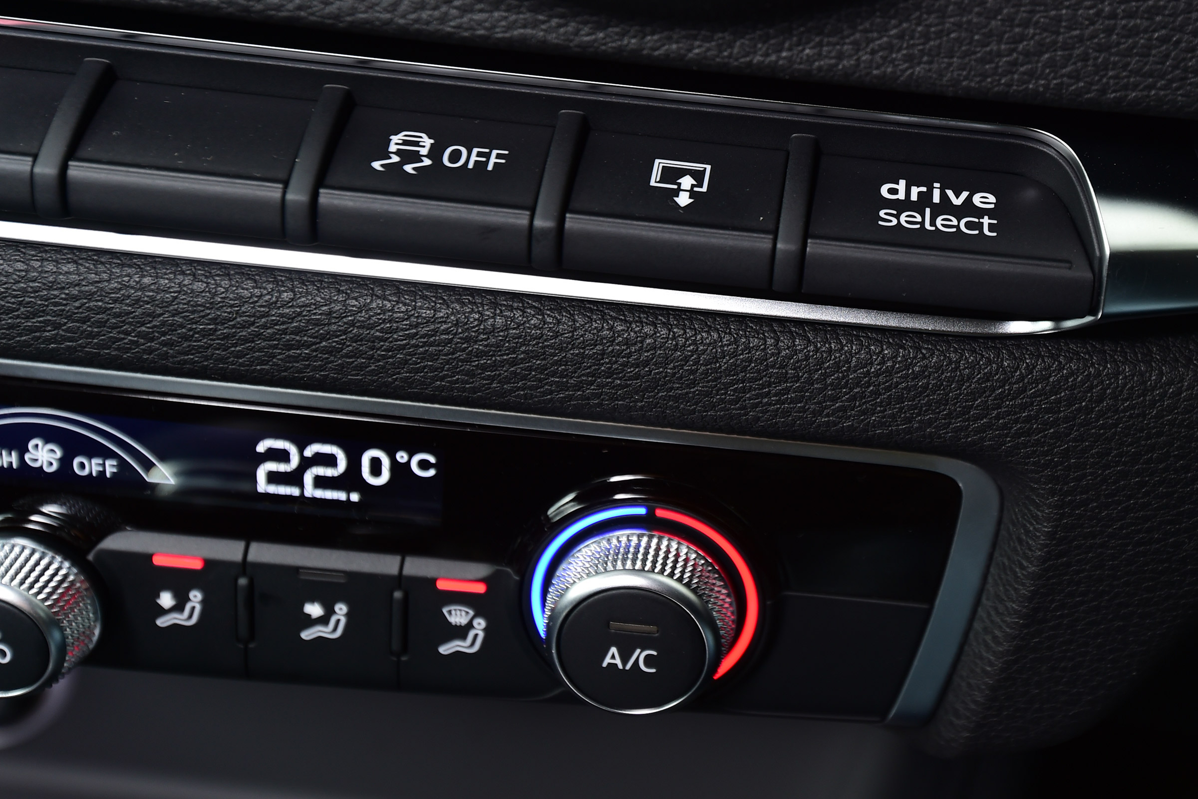 Audi A3 e-tron - drive select switch