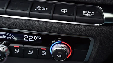 Audi A3 e-tron - drive select switch