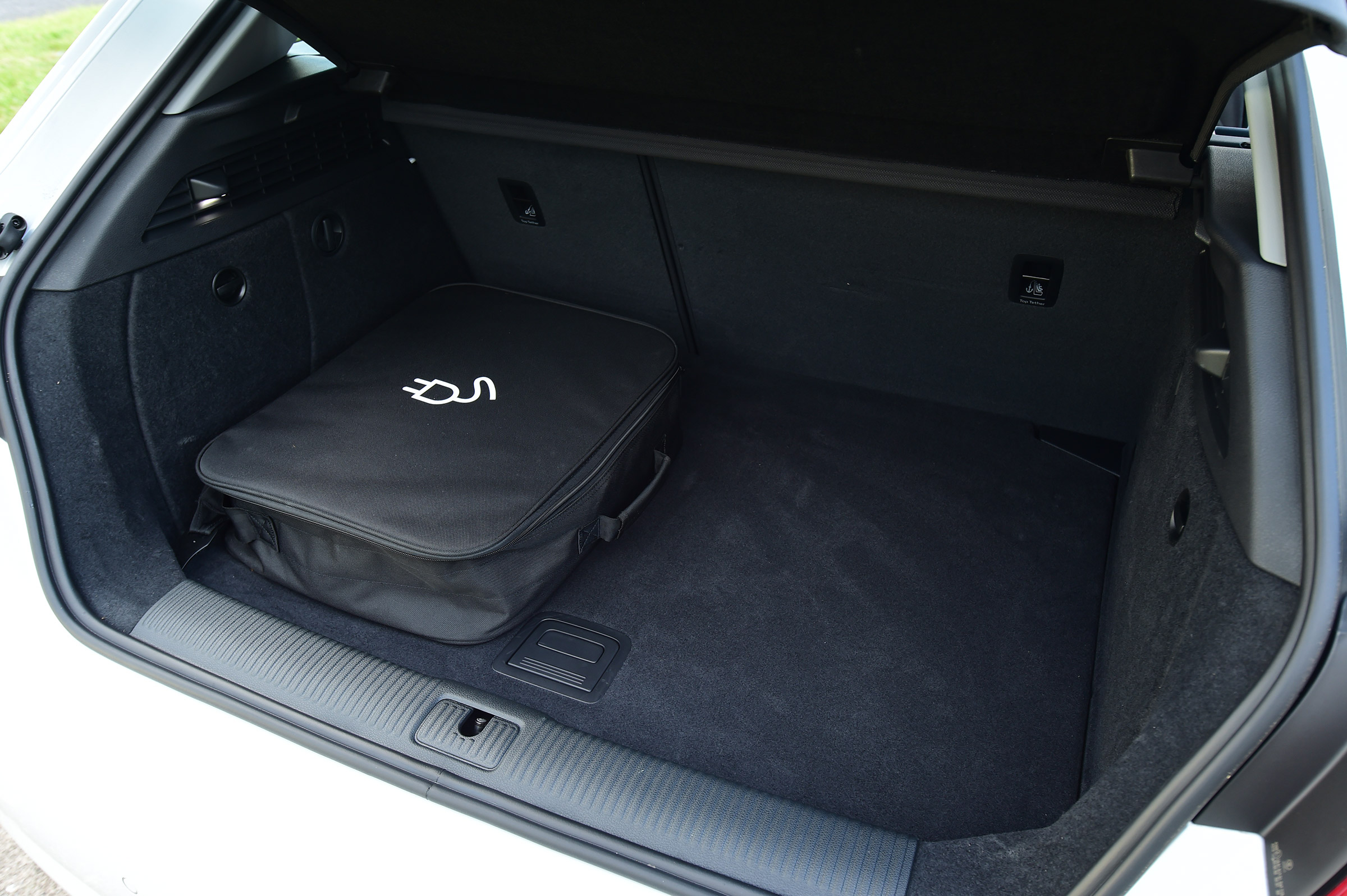 Audi A3 e-tron - boot