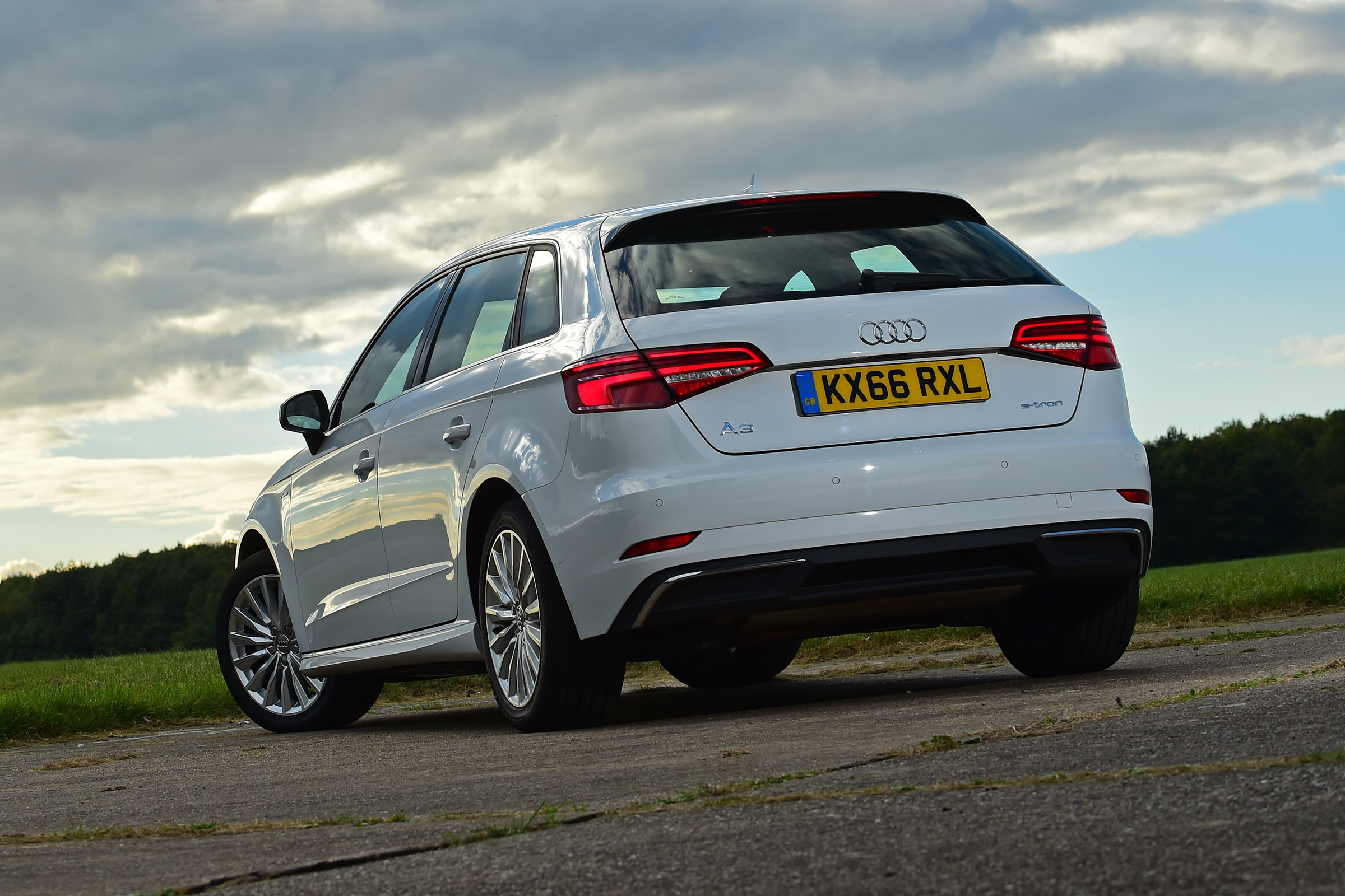 Audi A3 e-tron - rear static