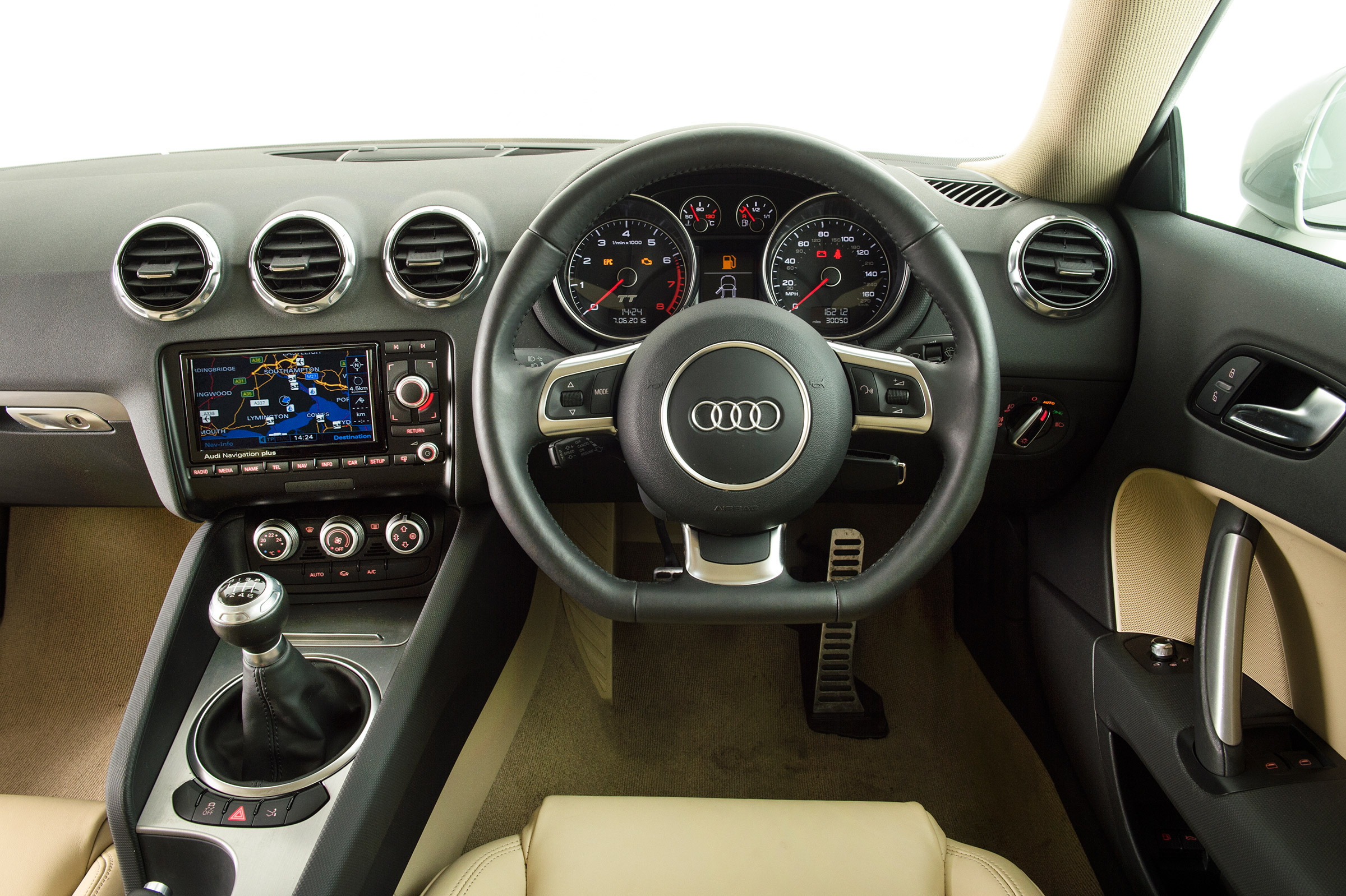Used Audi TT - dash