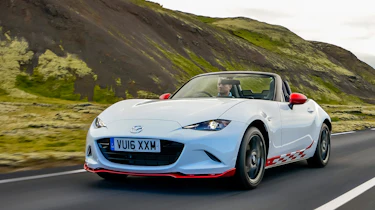 Mazda MX-5 Icon - front tracking