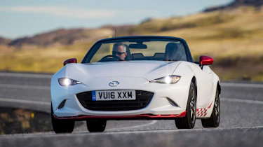 Mazda MX-5 Icon - front tracking 3