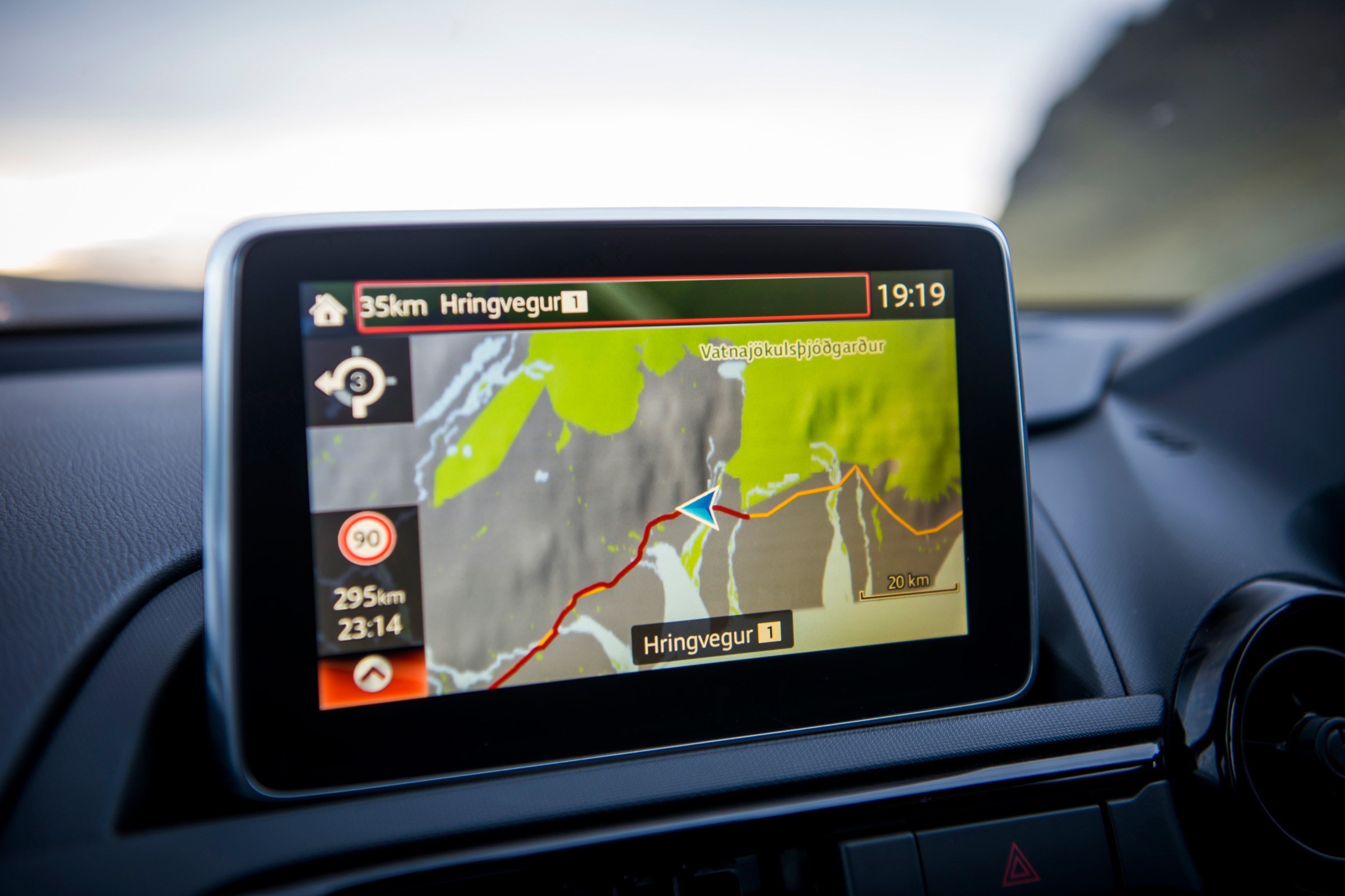 Mazda MX-5 Icon - infotainment