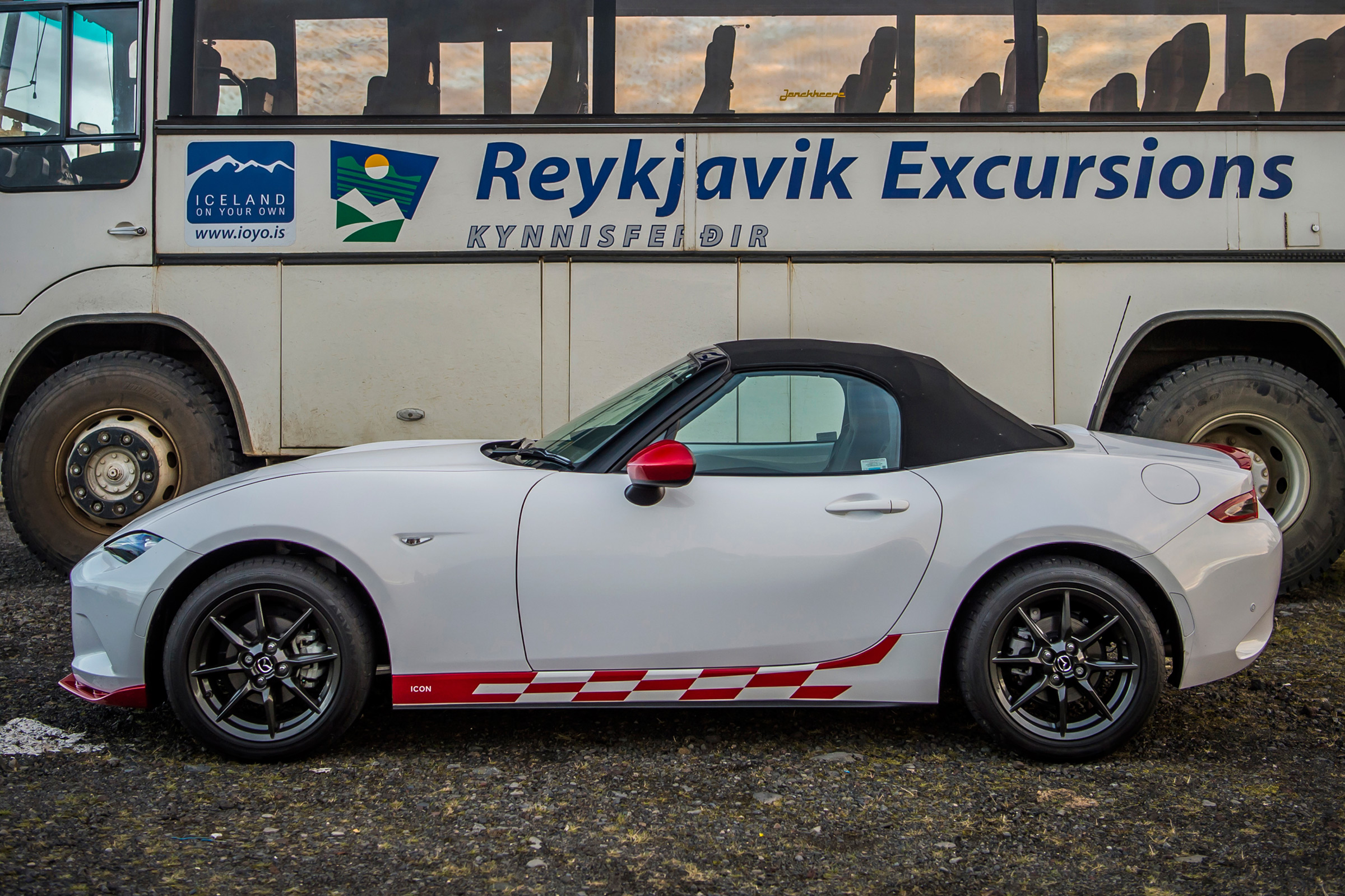 Mazda MX-5 Icon - side 2