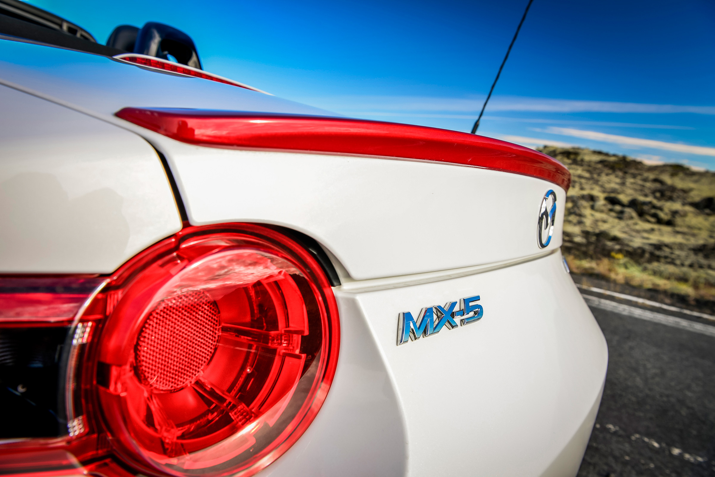 Mazda MX-5 Icon - rear light