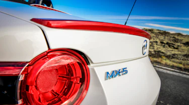 Mazda MX-5 Icon - rear light