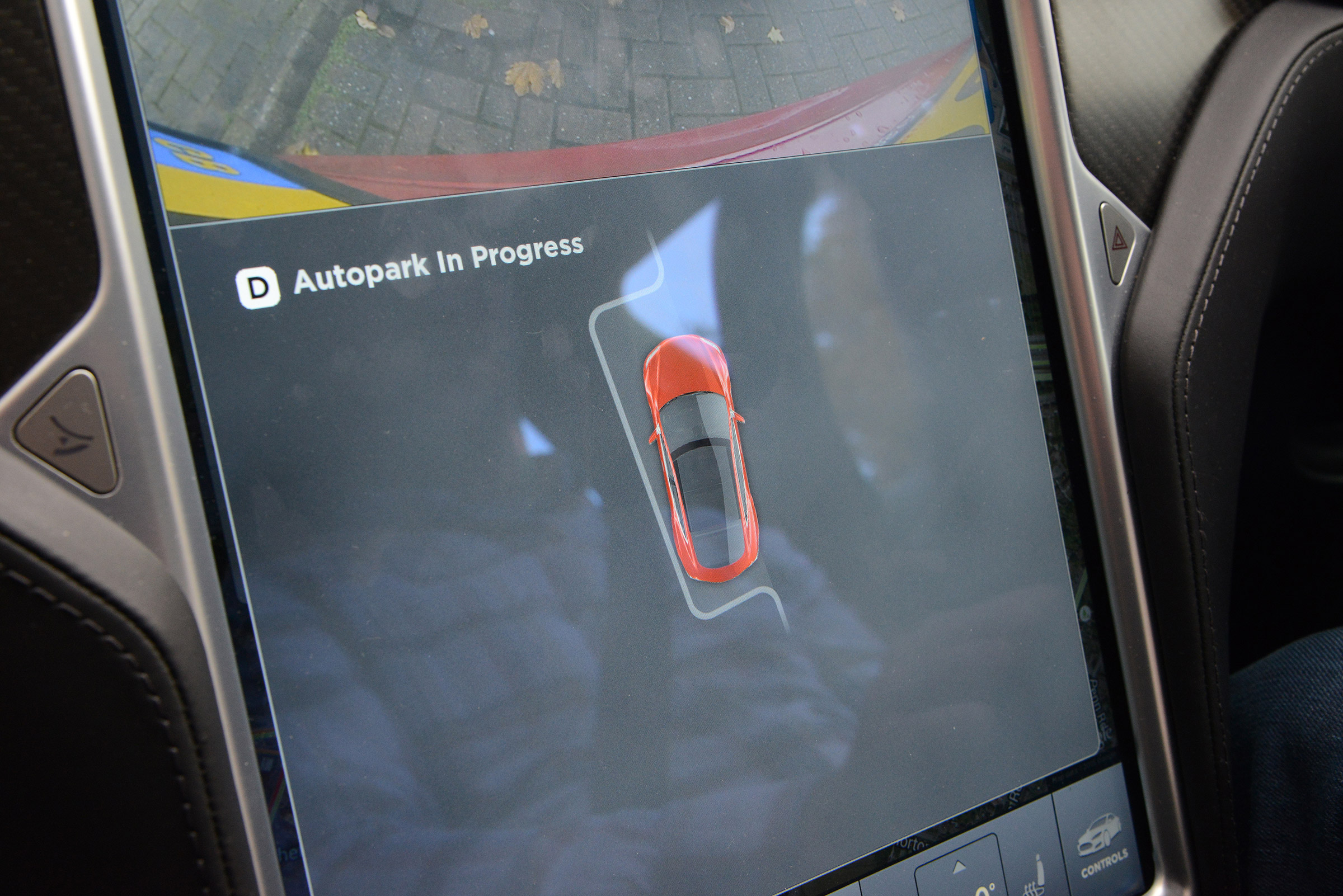 Tesla Autopilot parking