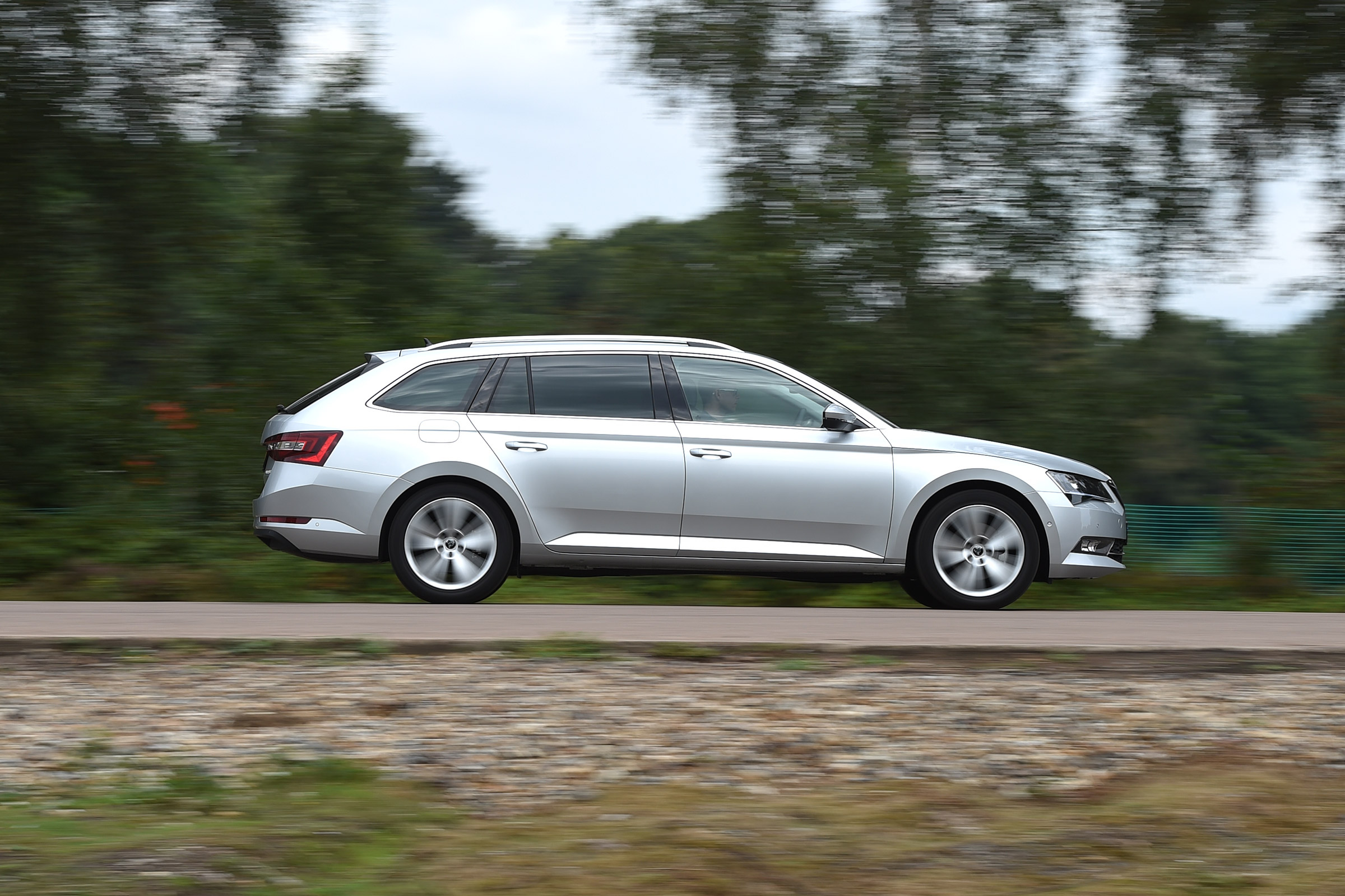 Skoda Superb Estate - side