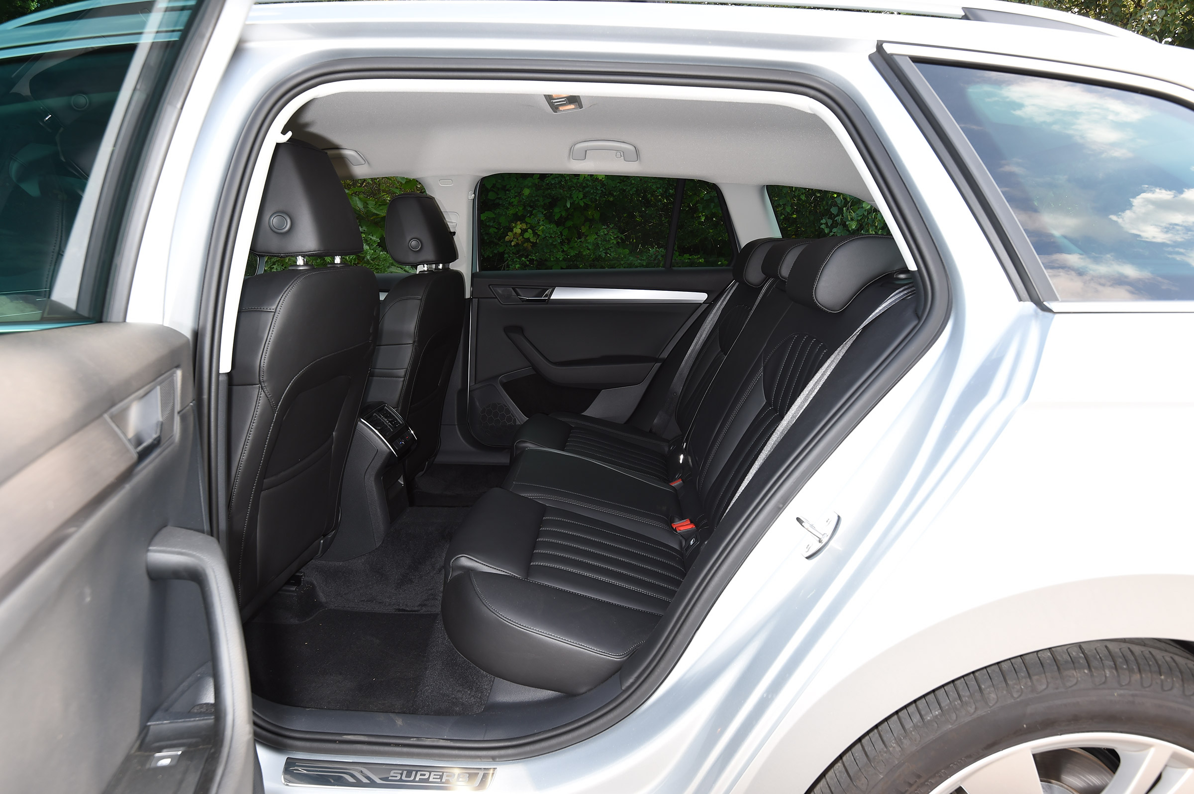 Skoda Superb Estate - rear seats