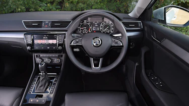 Skoda Superb Estate - dash
