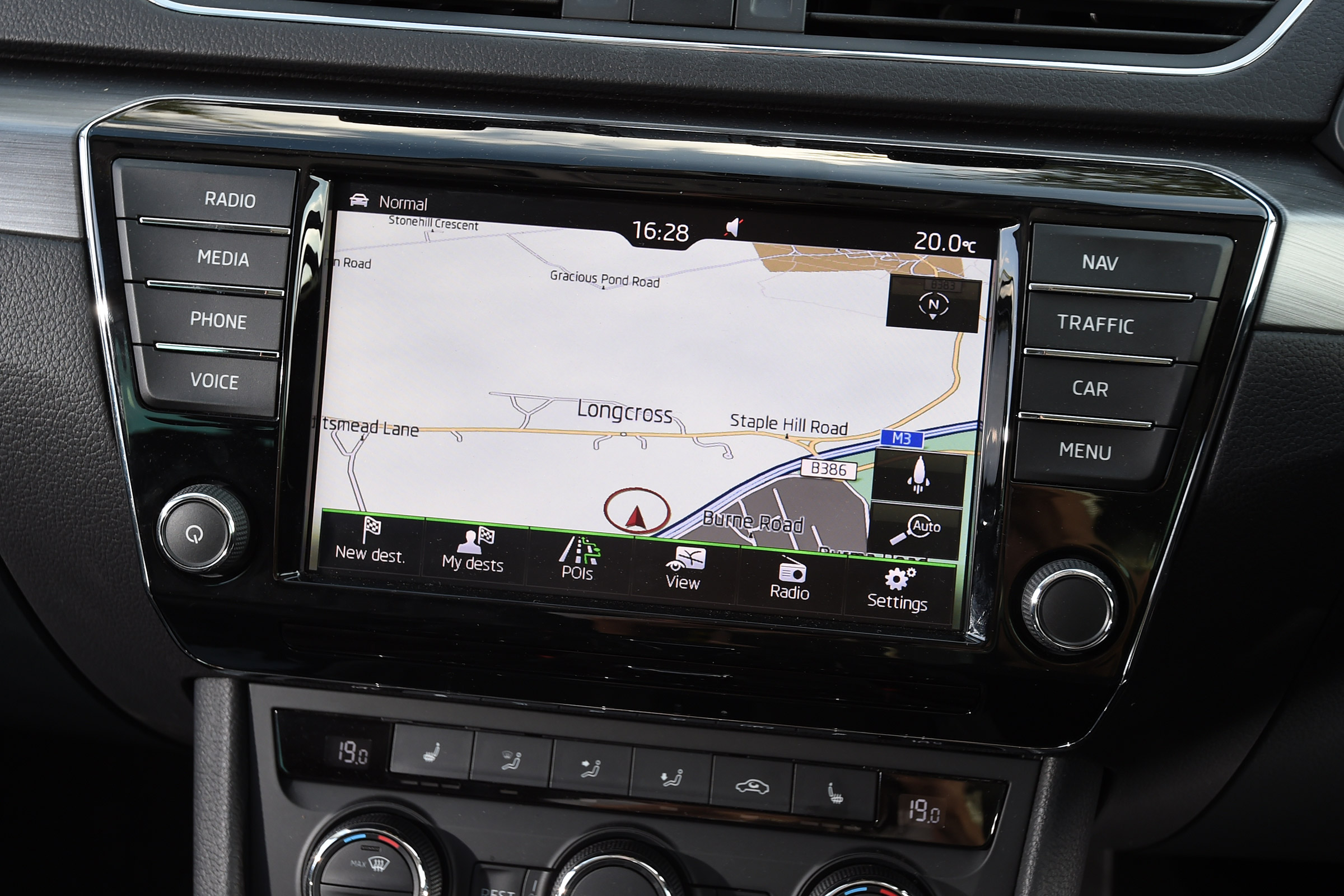 Skoda Superb Estate - sat-nav