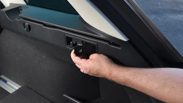 Long-term test review Volkswagen Passat Estate - seat folding