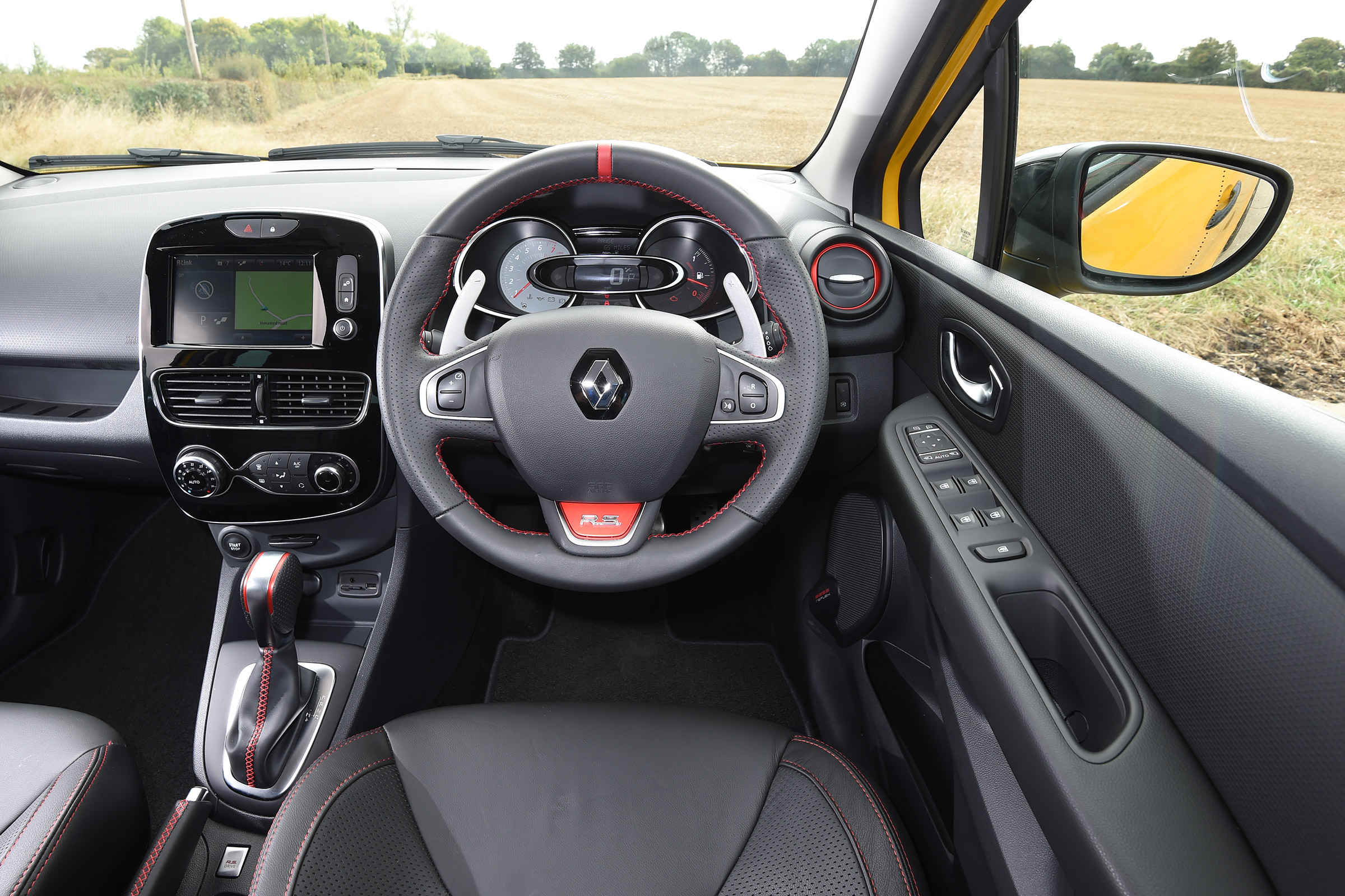 Renault Clio RS 220 Trophy - dash