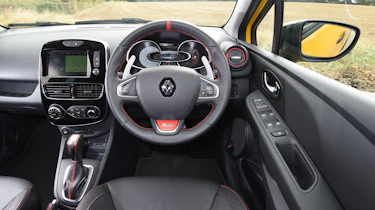 Renault Clio RS 220 Trophy - dash