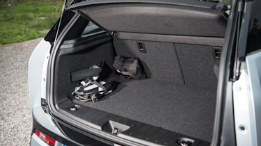 BMW i3 REx 94AH - new boot