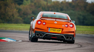 Nissan GT-R 2017 track rear