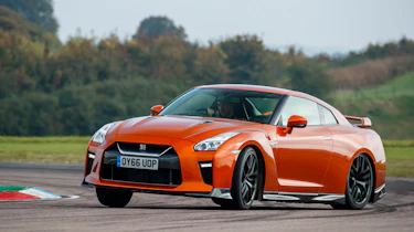 Nissan GT-R 2017 track
