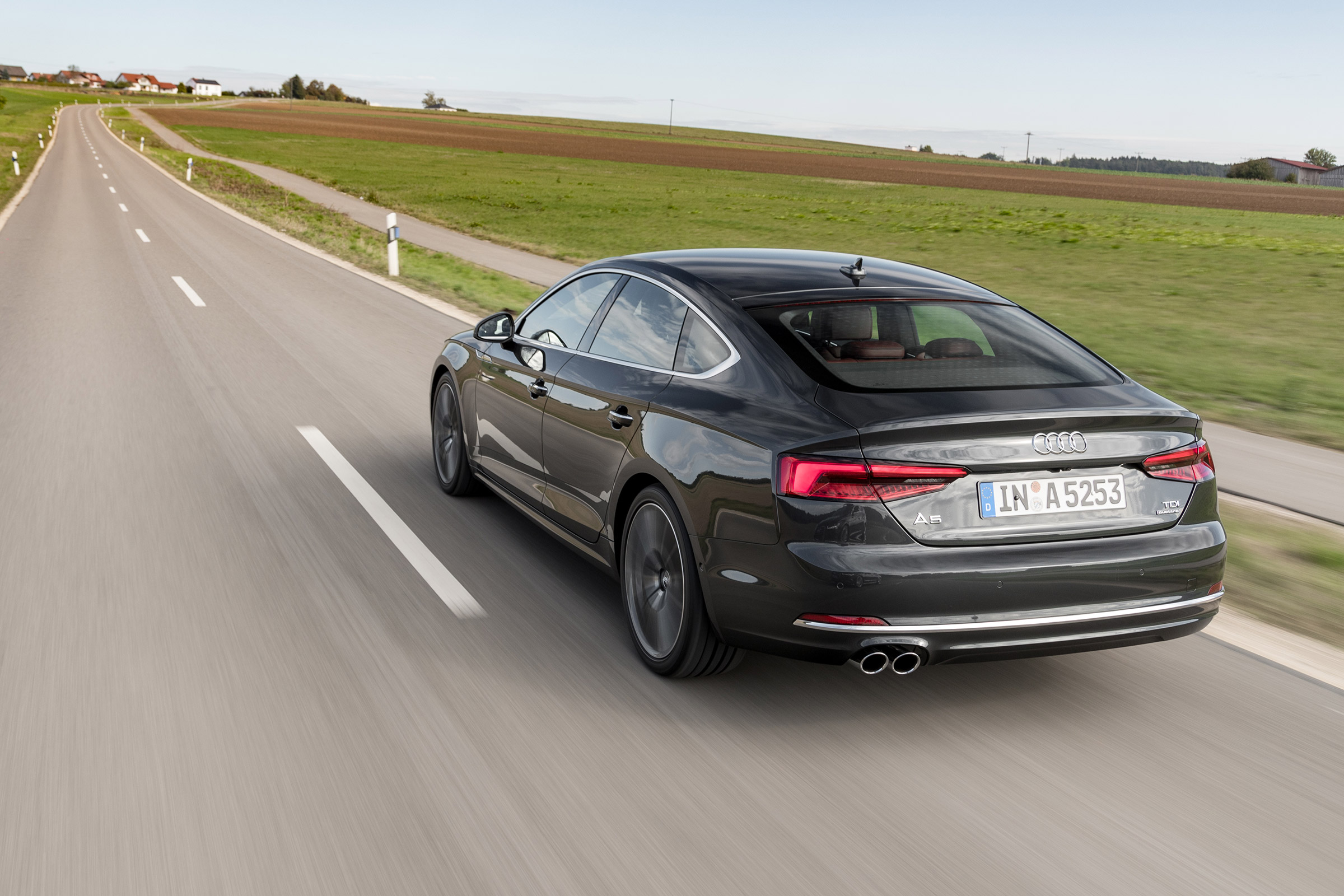 Audi A5 Sportback - rear panning