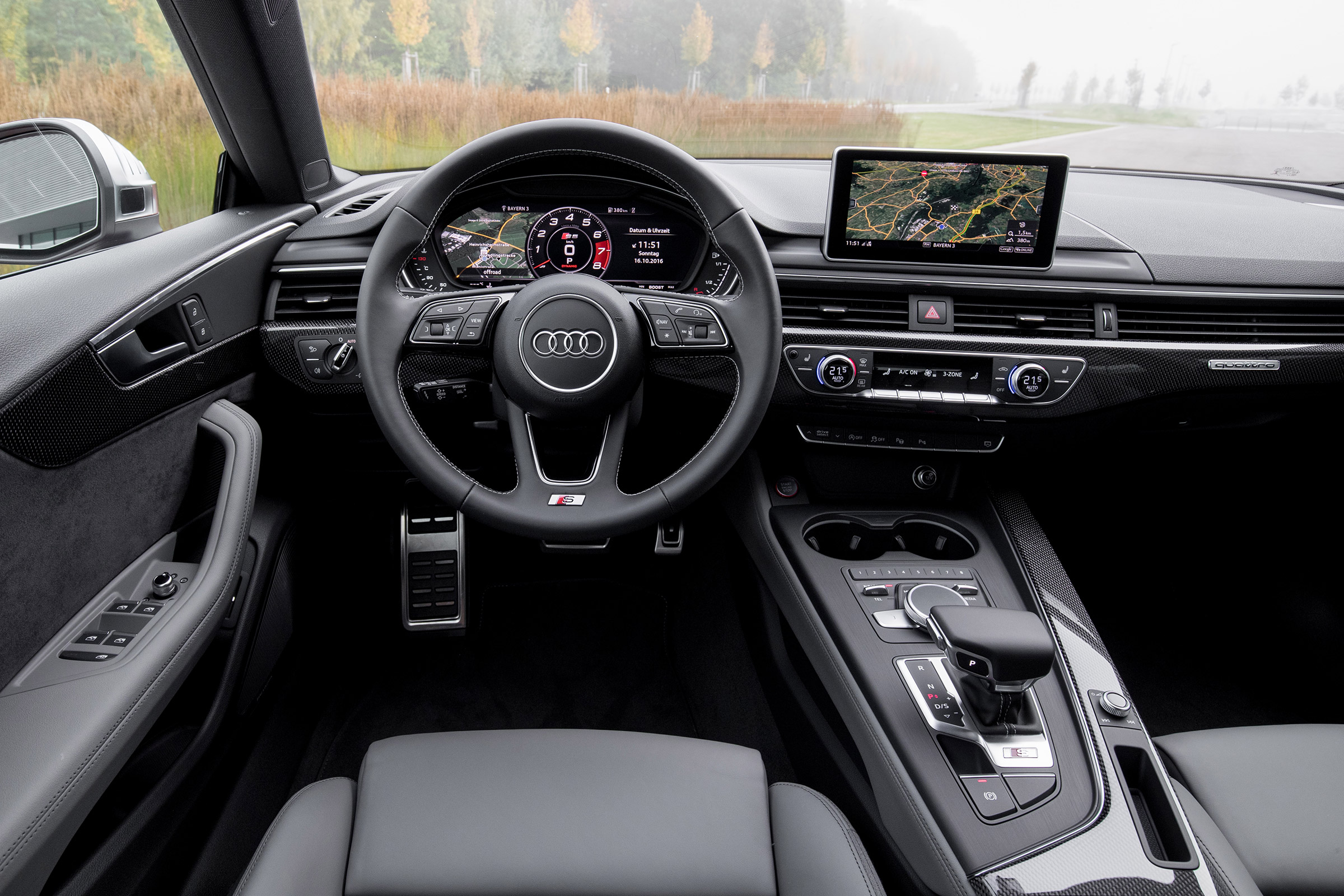 Audi S5 Sportback - dash