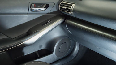 Used Lexus IS - interior detail