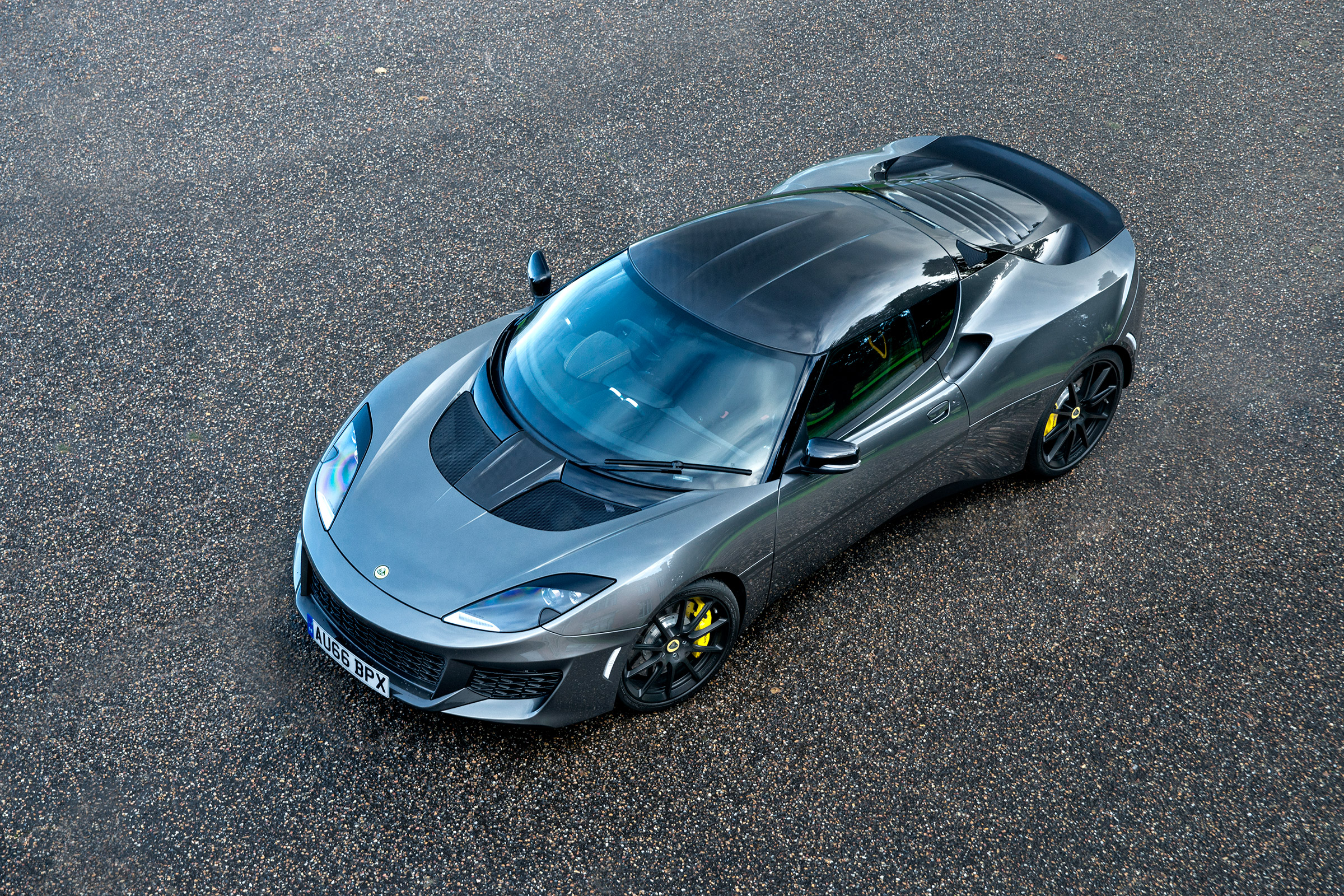 Lotus Evora 410 - above front
