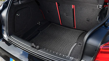 BMW M140i - boot