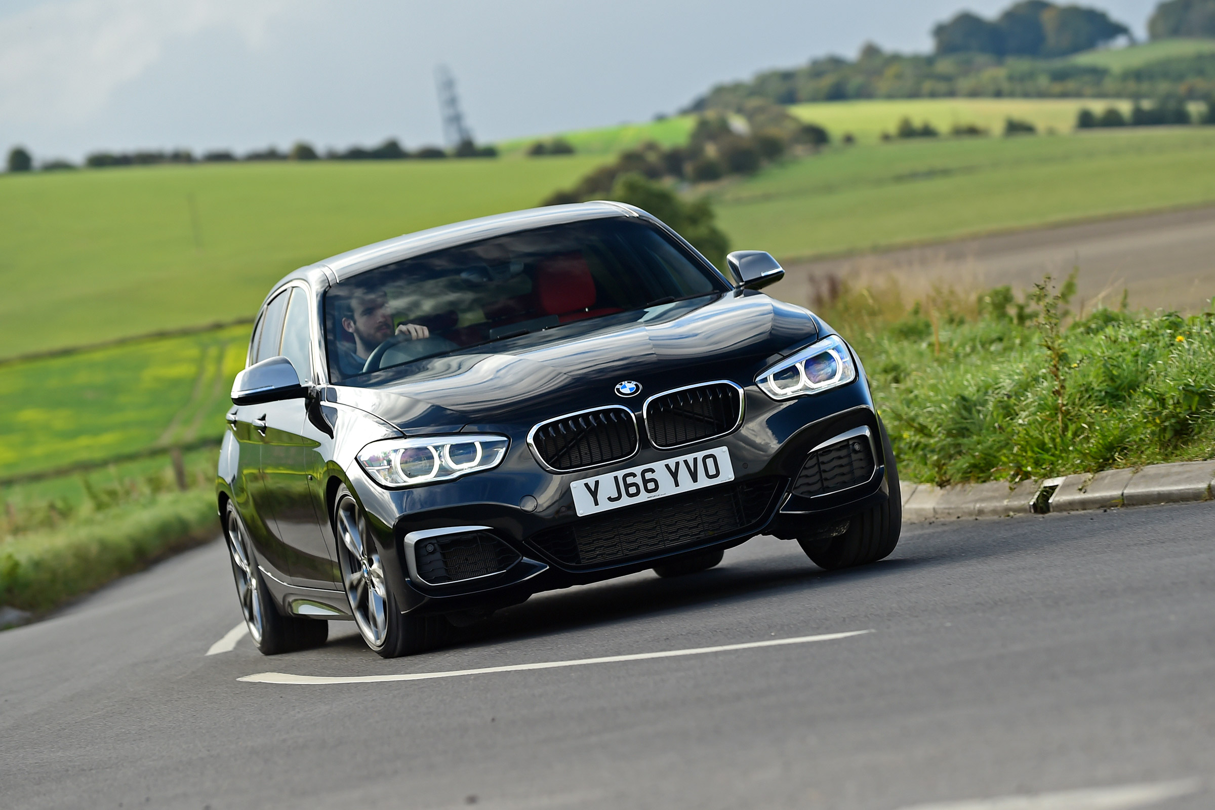 BMW M140i - front action