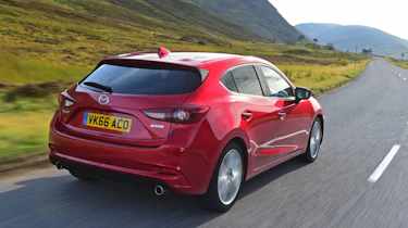Mazda 3 2016 - rear tracking