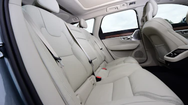 Volvo V90 - rear seats