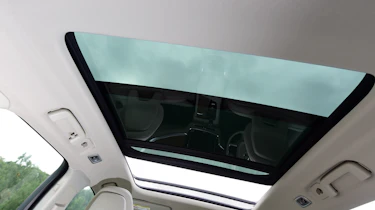 Volvo V90 - panoramic roof