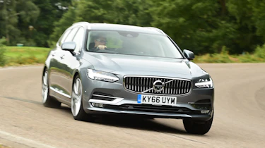 Volvo V90 - front cornering