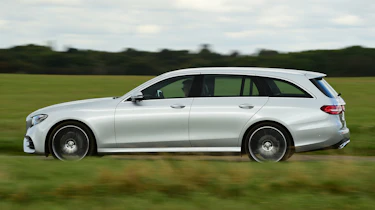 Mercedes E-Class Estate E220d UK - side tracking