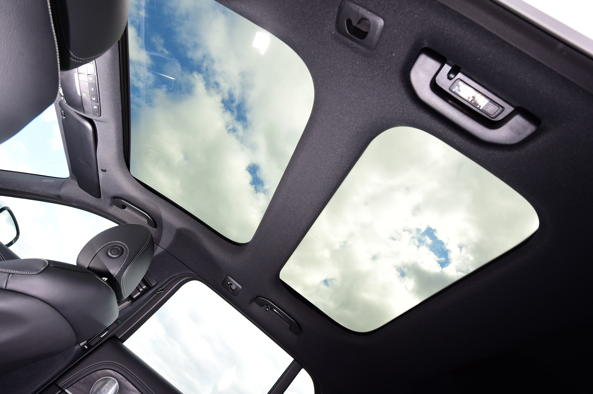Mercedes E-Class Estate - panoramic roof