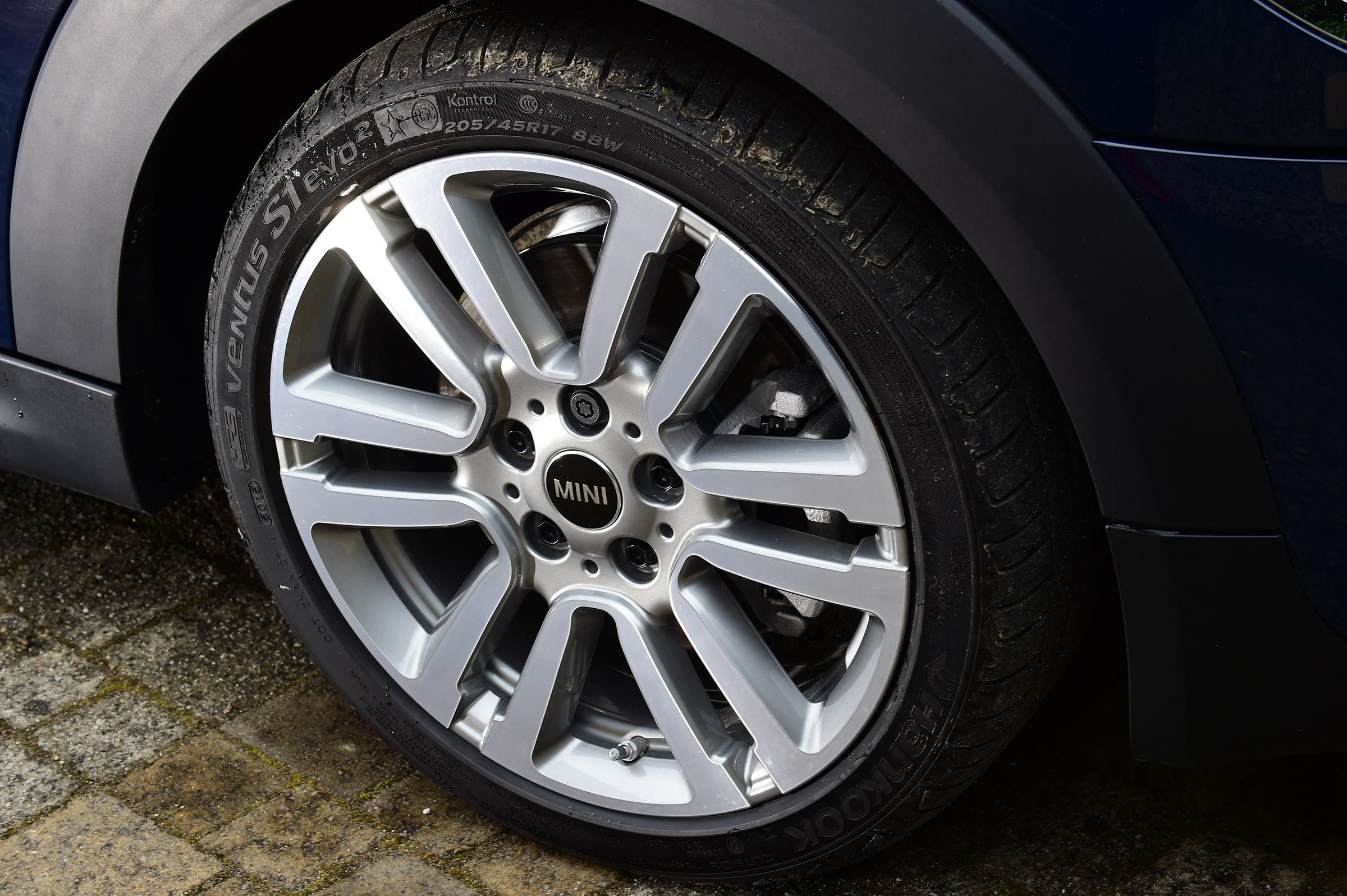 MINI Seven - wheel detail