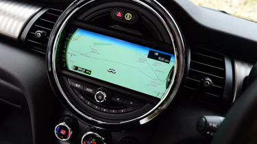 MINI Seven - sat-nav