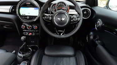 MINI Seven - dash