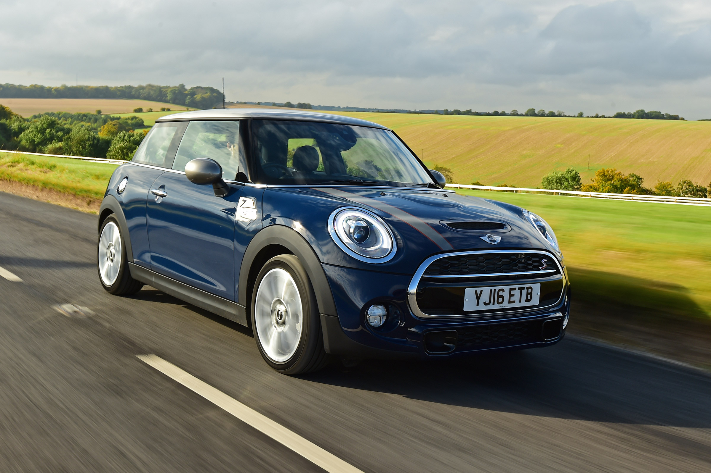 MINI Seven - front