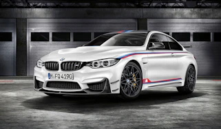 BMW M4 DTM Champion Edition - front