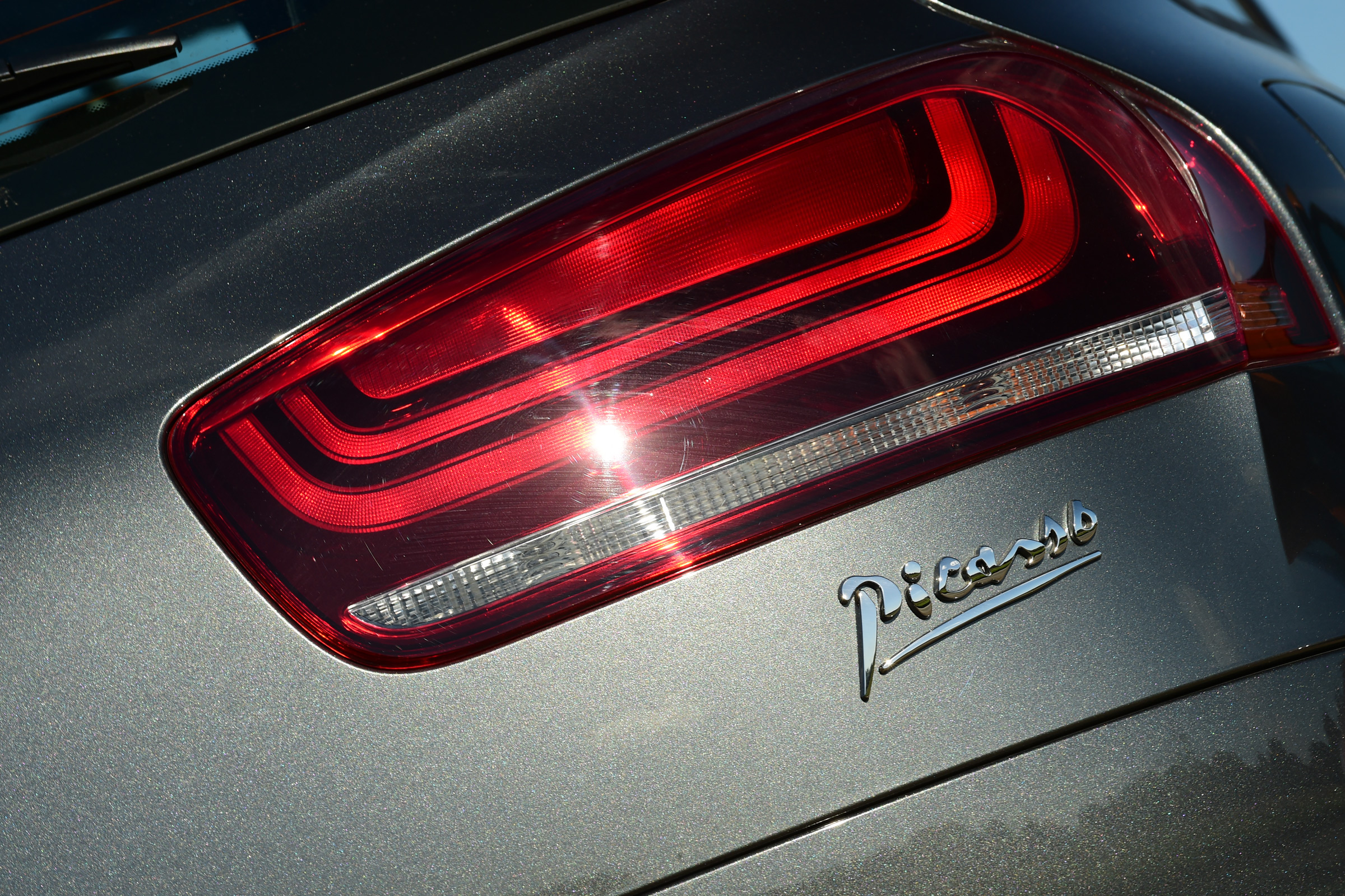 Citroen C4 Picasso Touch Edition - rear light