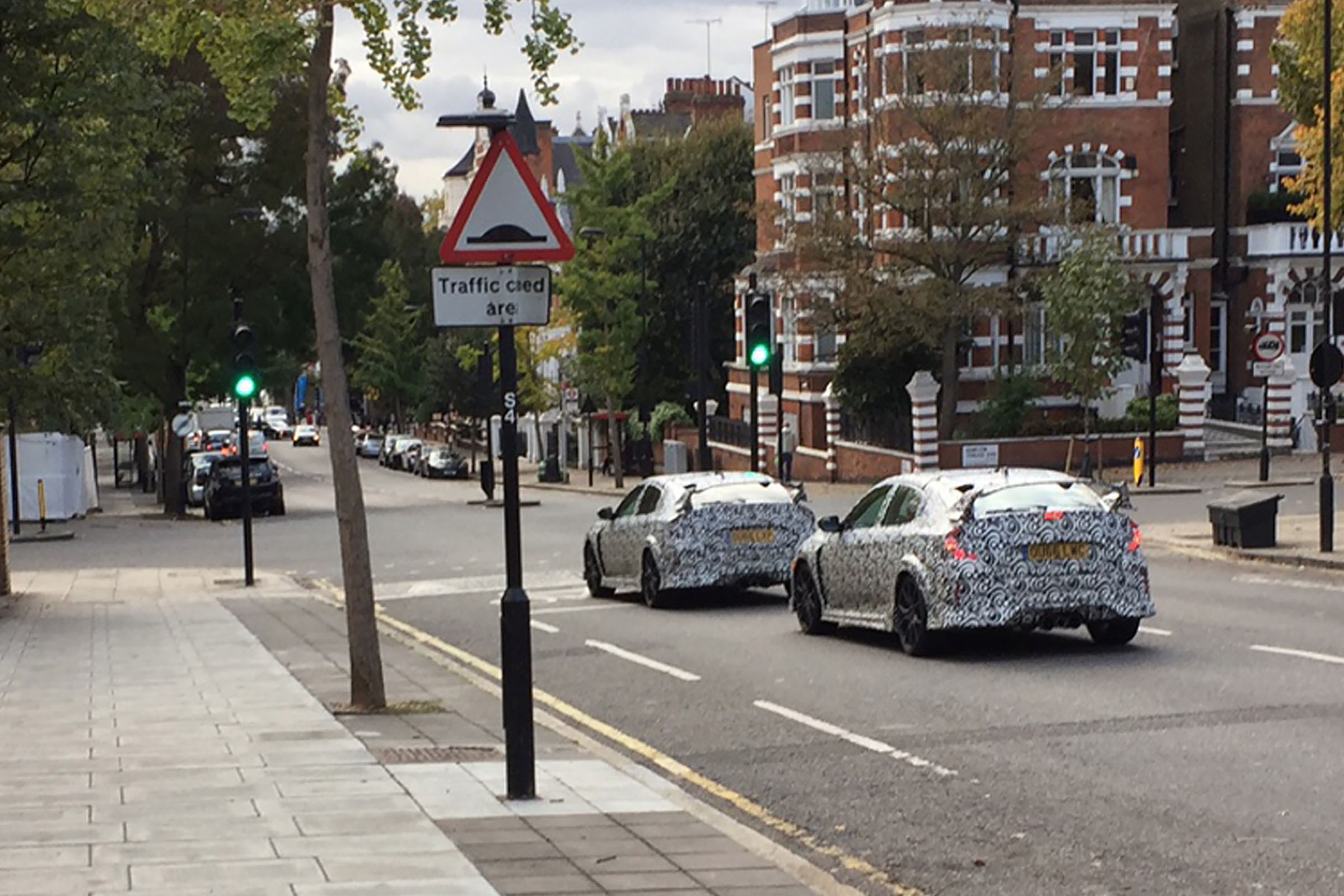 Honda Civic Type-R 2017 London spy shots 