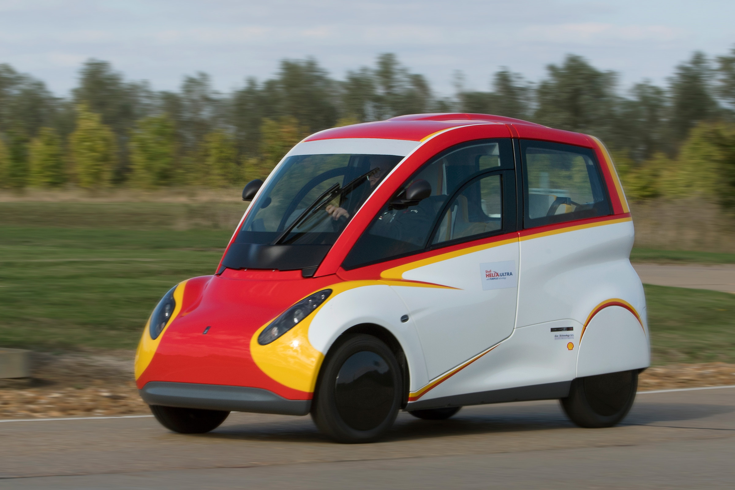 Shell Project M city car - front cornering 3