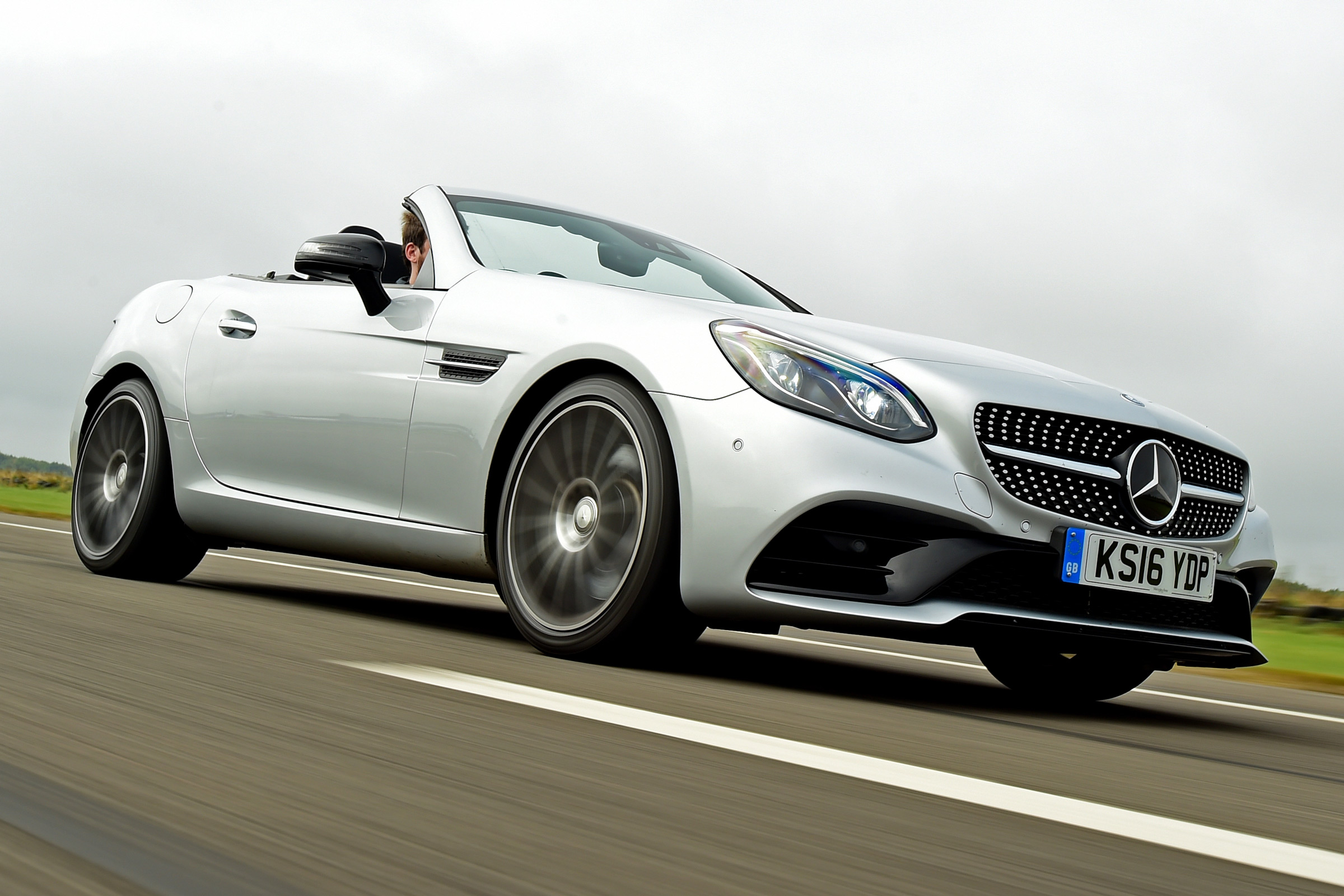 Mercedes SLC 250d - front tracking
