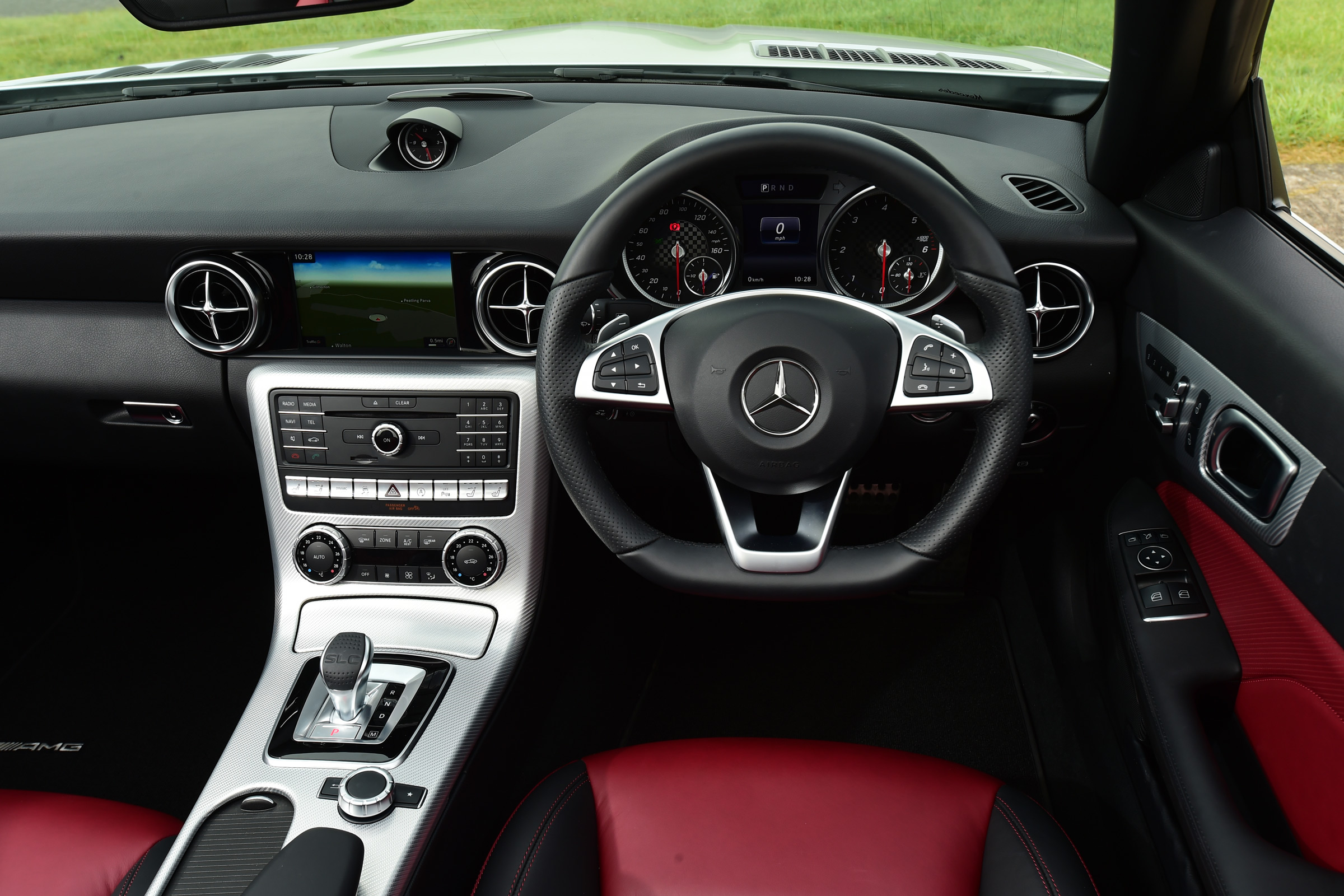 Mercedes SLC 250d - interior