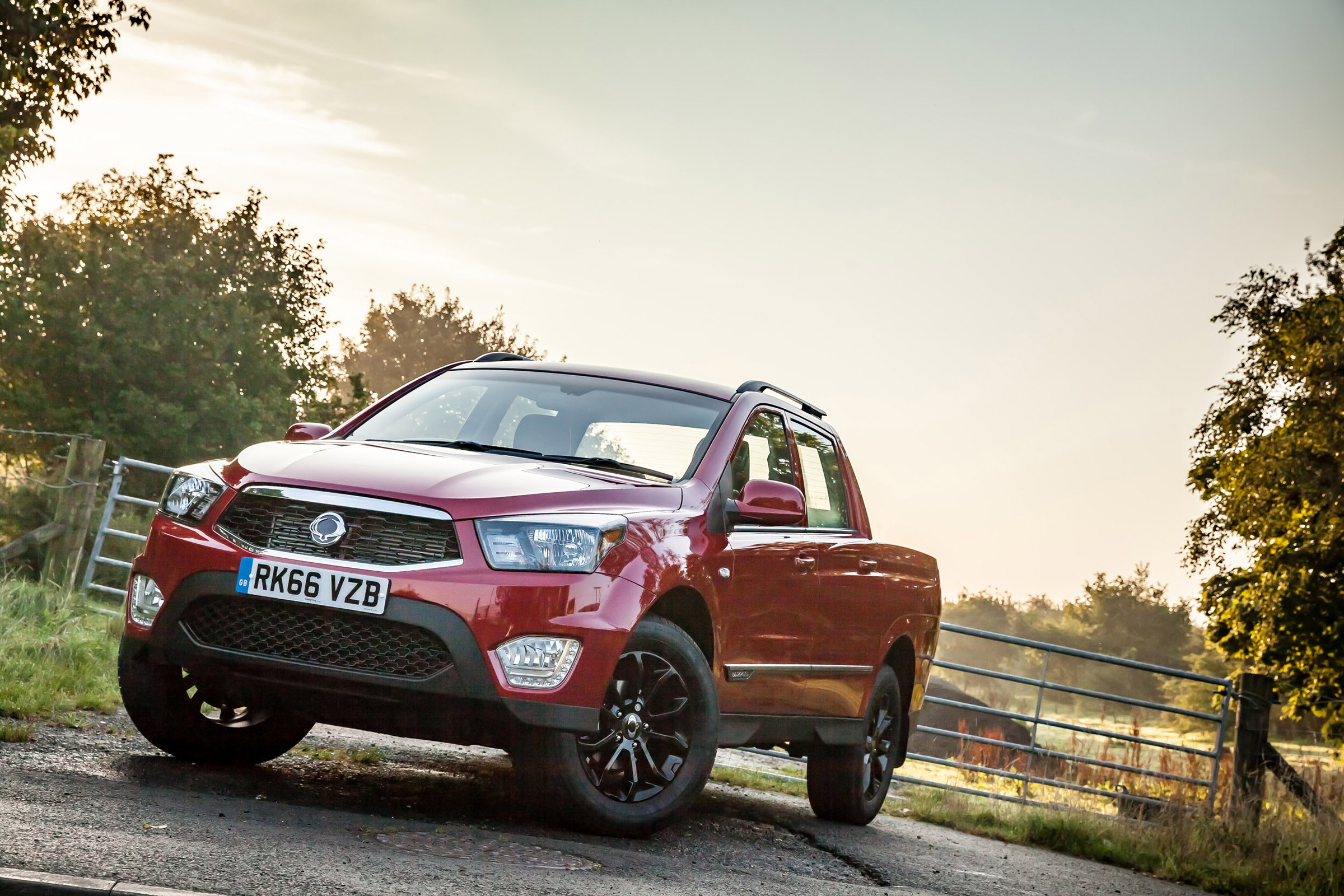 SsangYong Musso - front three quarter