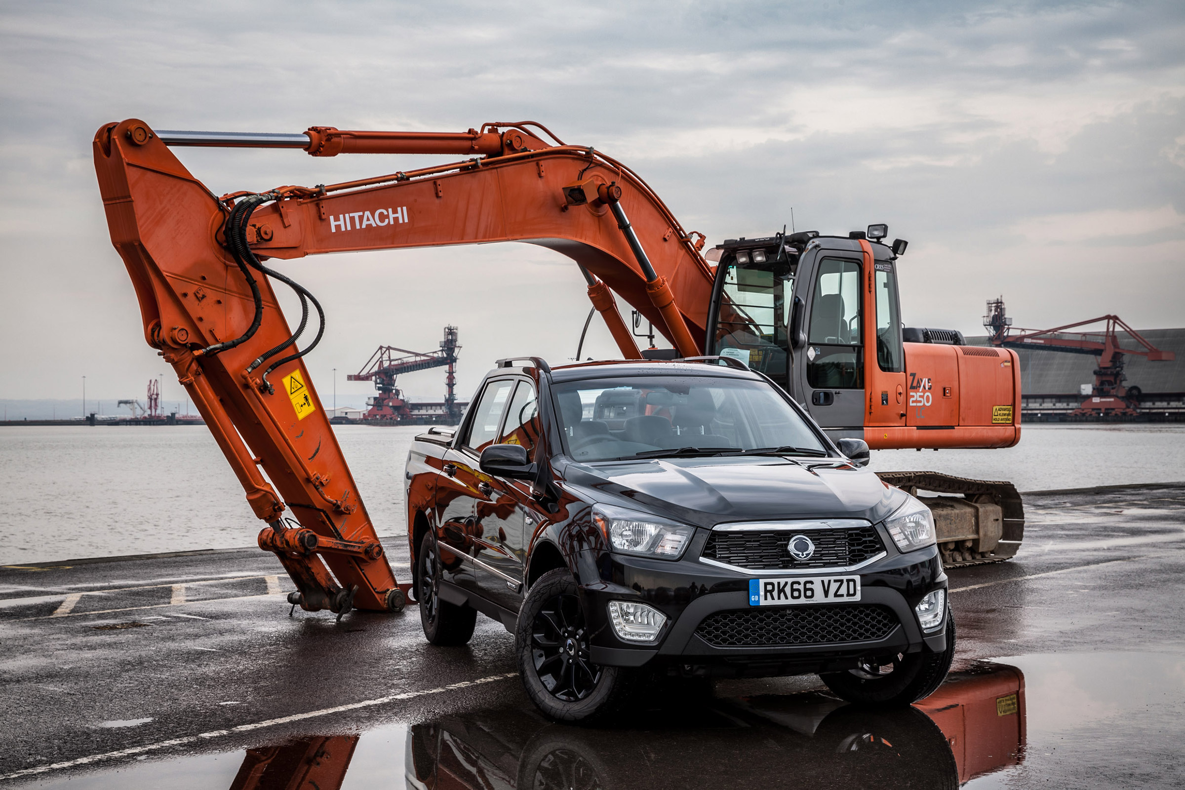 SsangYong Musso - front three quarter