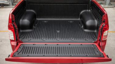 SsangYong Musso - load bed