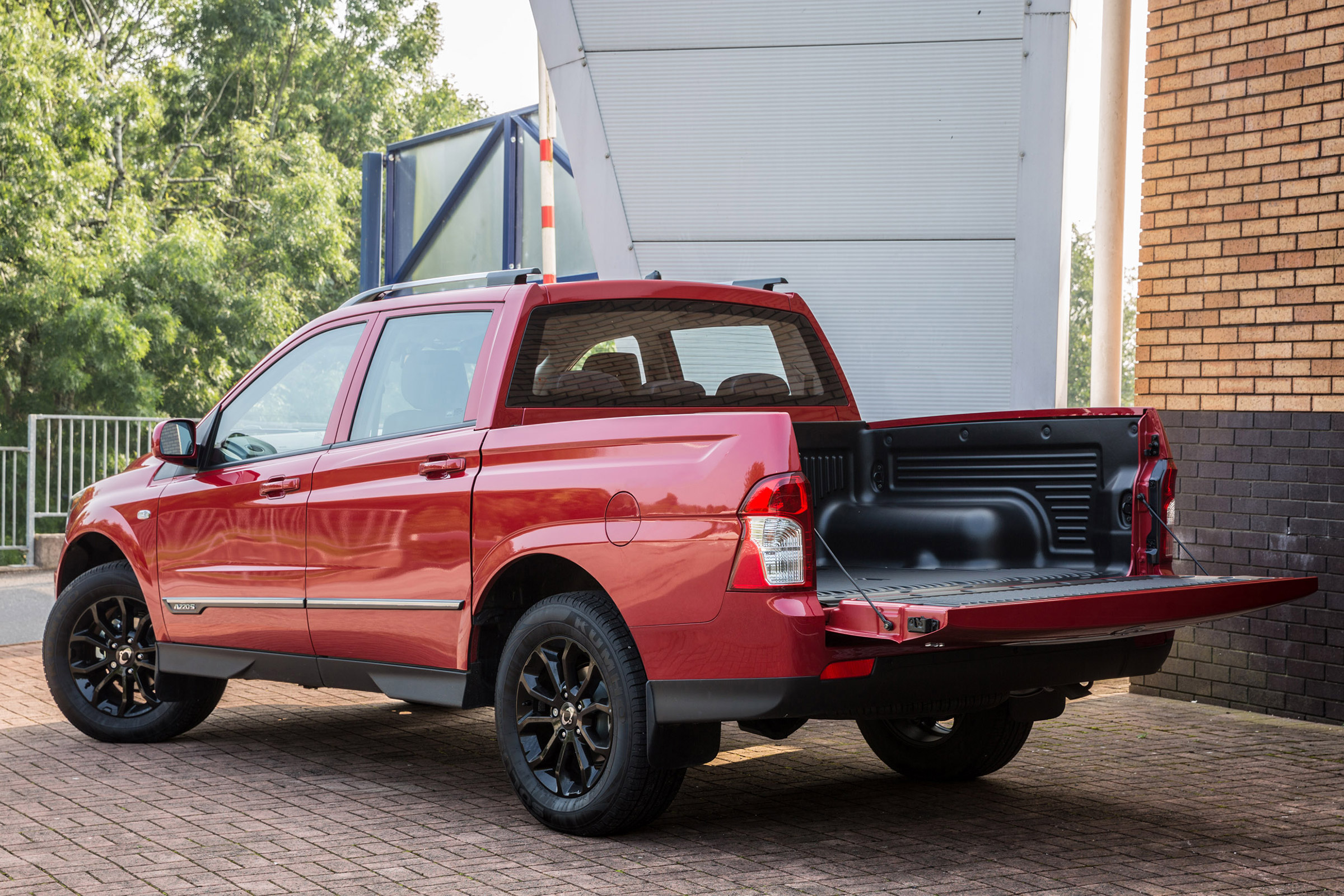 SsangYong Musso - load bed
